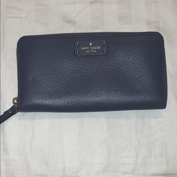 Kate Spade Wallet - Picture 1 of 3